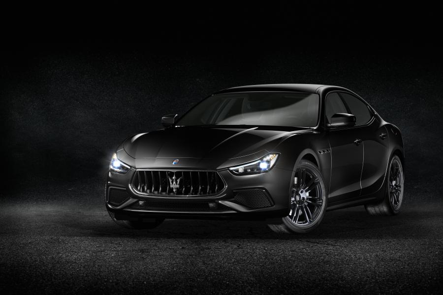  Maserati Ghibli S Q4 GranSport Nerissimo Pack 2018 года  (фото 10 из 18)